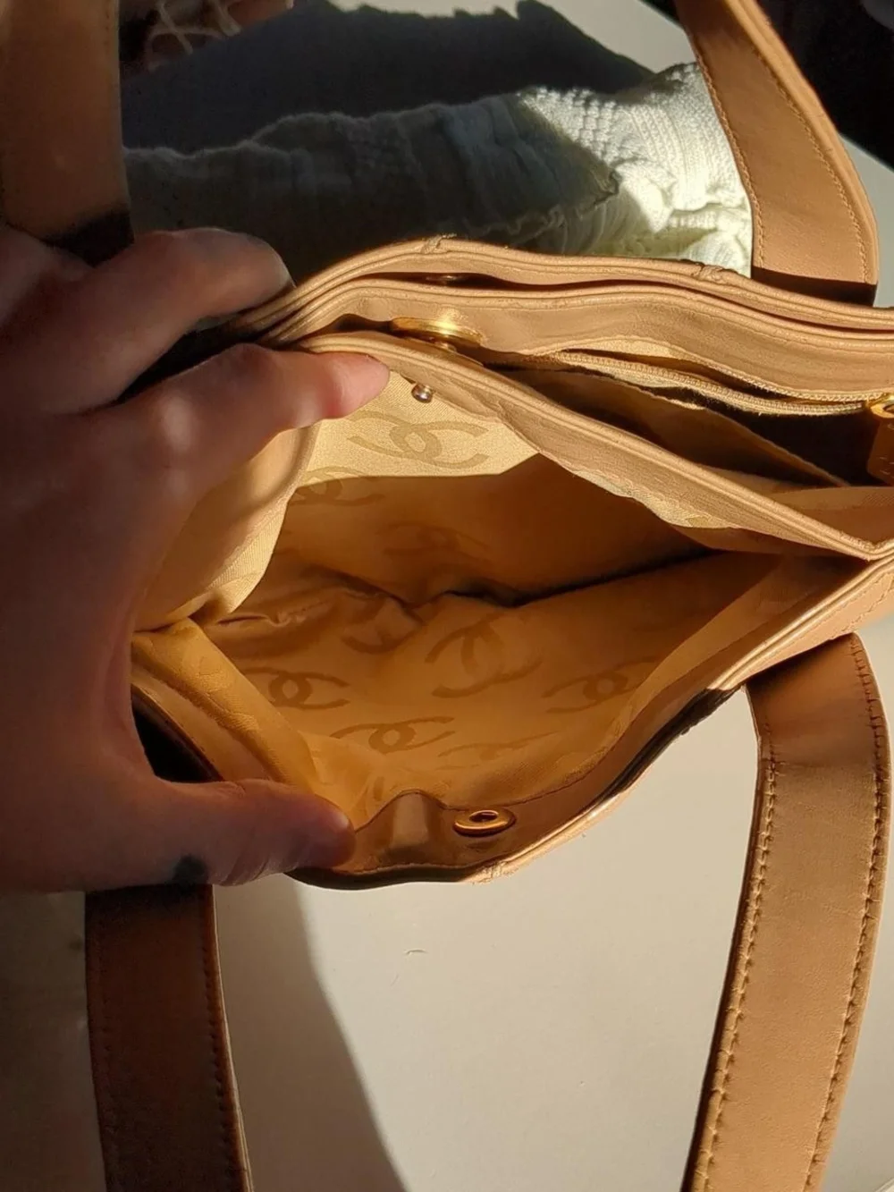 Chanel Quilted Leather Tote Bag in Light Tan - Picture 7 of 10